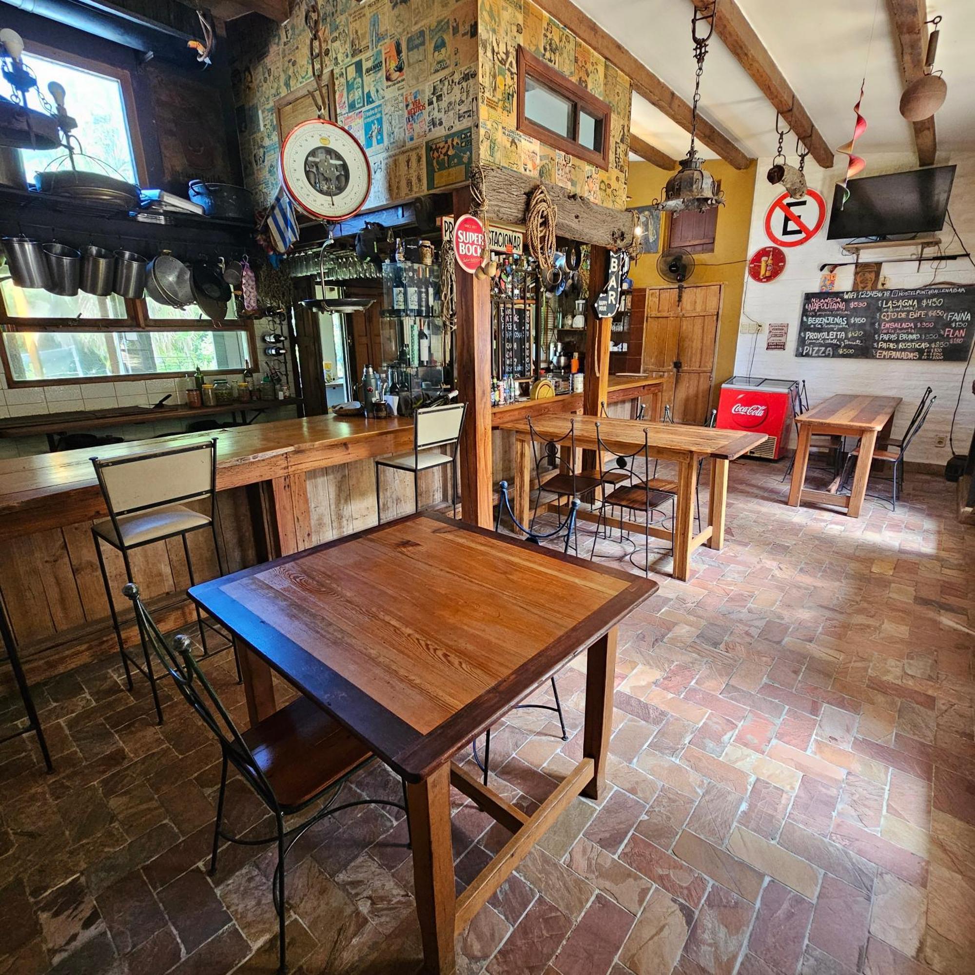 Hostel Punta Ballena Bar Пунта-дель-Эсте Экстерьер фото