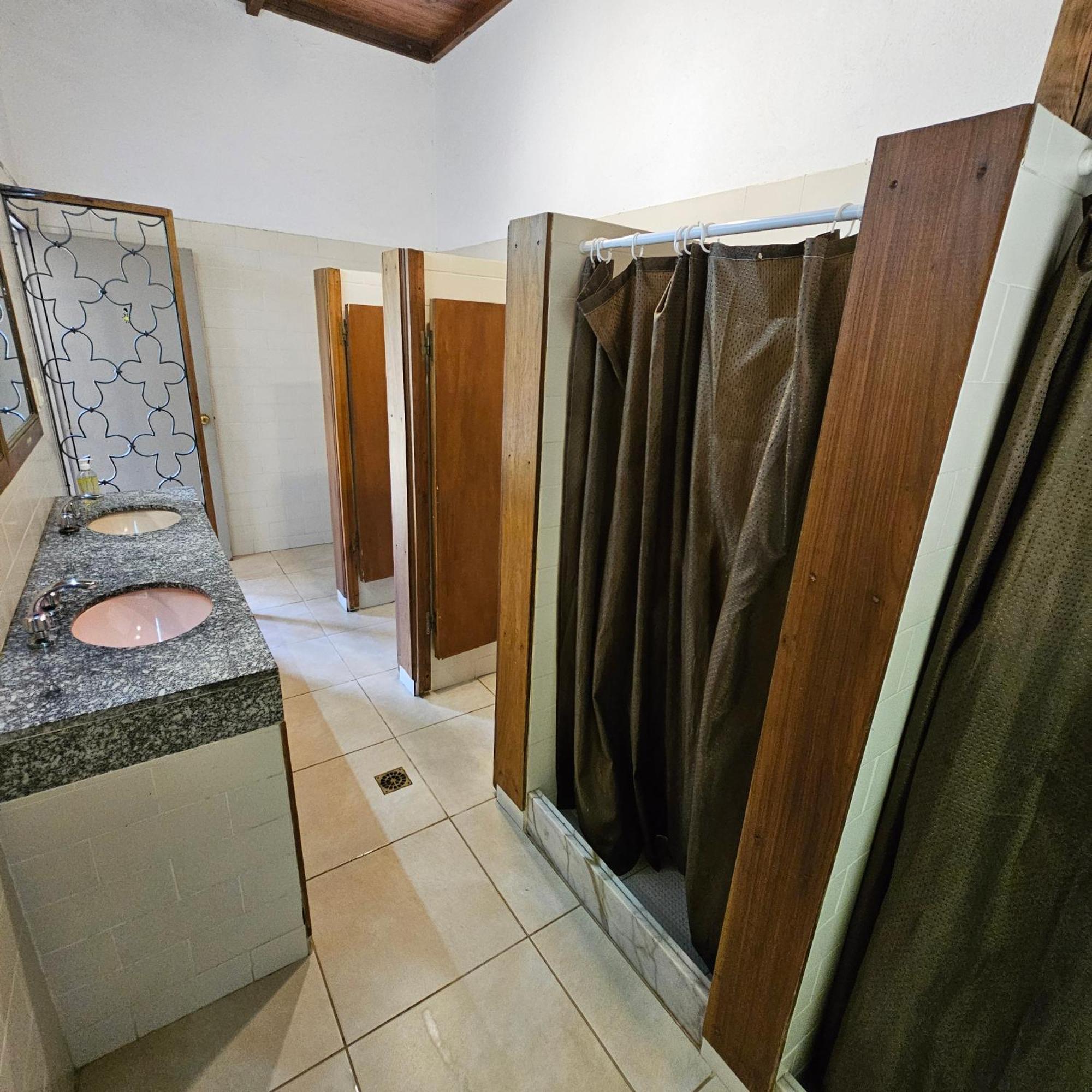 Hostel Punta Ballena Bar Пунта-дель-Эсте Экстерьер фото