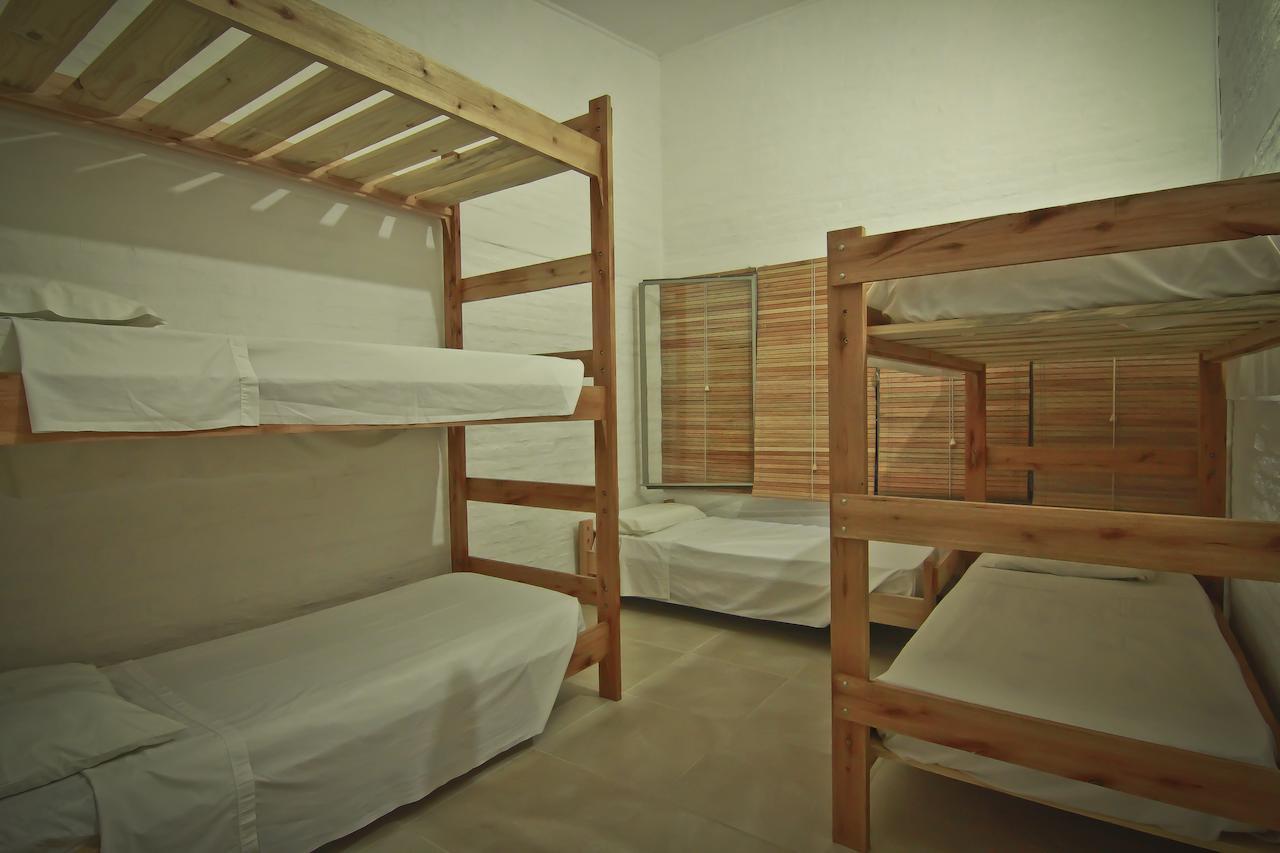 Hostel Punta Ballena Bar Пунта-дель-Эсте Экстерьер фото